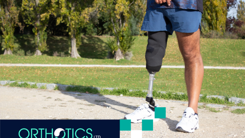 What Is a Prosthetic Limb? Featured A sporty man with a prosthetic leg